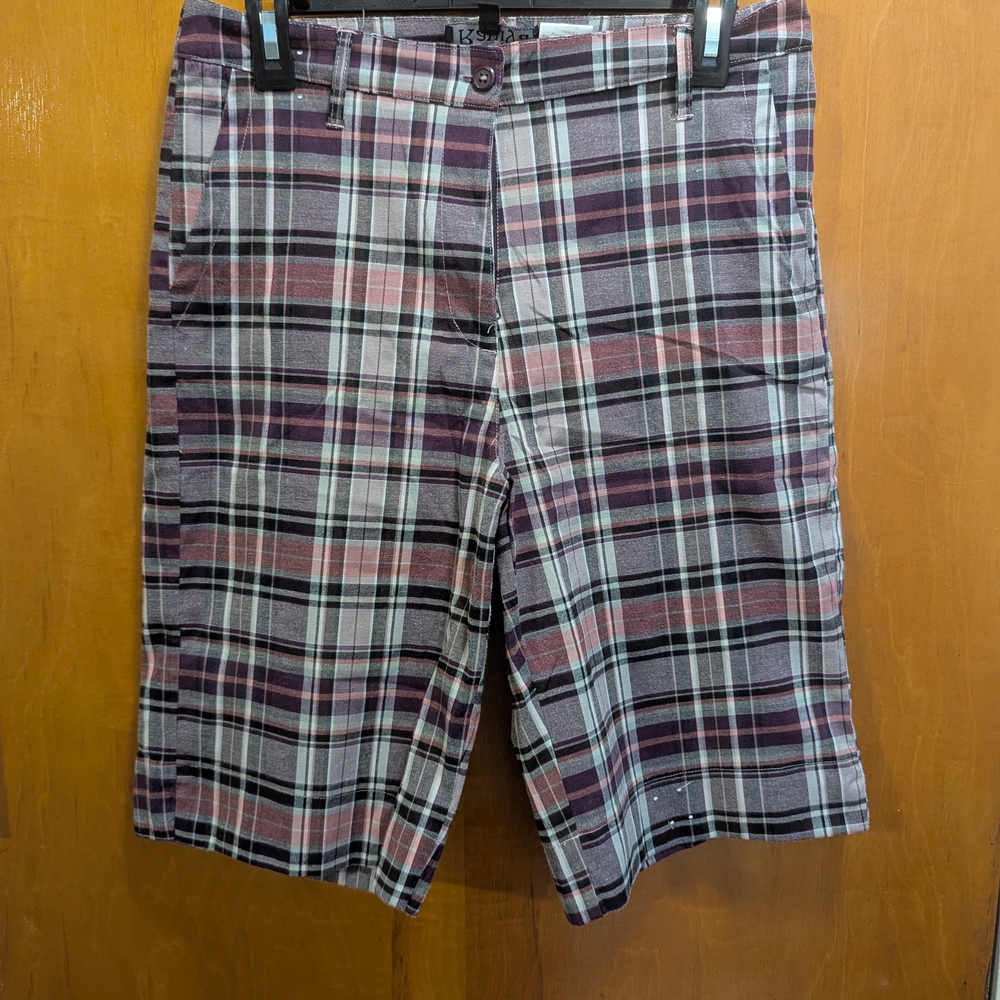 Raviya Plaid Women's Shorts in Black, White, and Pink